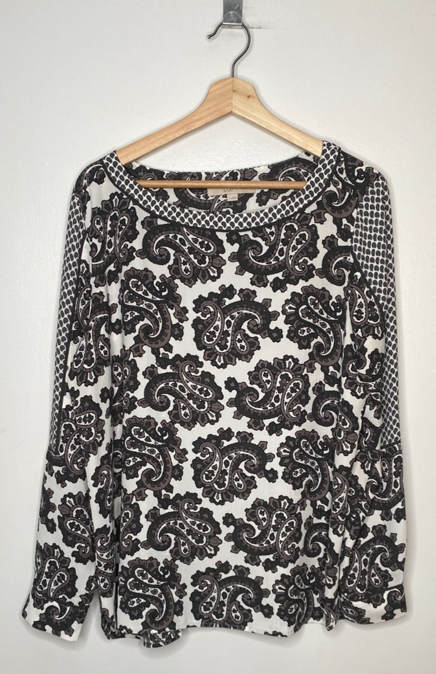 Loft Black & White Paisley Career Blouse – Size Large